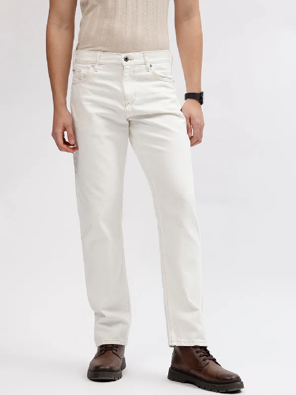 Lindbergh Men White Solid Oversized Mid-Rise Jeans